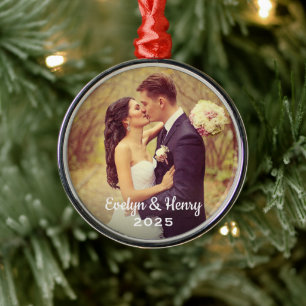 Adorno Metálico Sencillamente Elegante foto Monograma de guión bla