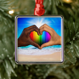 Adorno Metálico SlipperyJoe es un hombre interracial de dos manos.