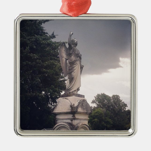 Adorno Metálico Stormy Day Angel (Frente)