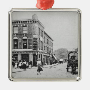 Adorno Metálico Taberna del granero, Highbury, c.1900
