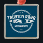 Adorno Metálico Taunton River Massachusetts Kayaking<br><div class="desc">El río Taunton fluye libremente sin represas ni otros impactos desde su formación en la confluencia de los ríos Matfield y Town en Bridgewater hasta el punto cuarenta millas río abajo,  donde se vacía en la bahía de Mount Hope.</div>