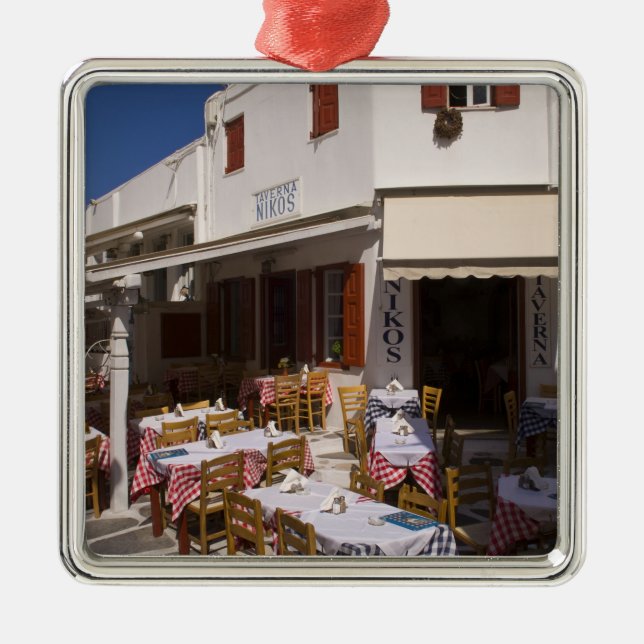 Adorno Metálico Taverna Nikos, Mykonos, Islas Cícladas, Grecia (Frente)