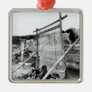 Adorno Metálico Tejedores de Navajo, c.1914