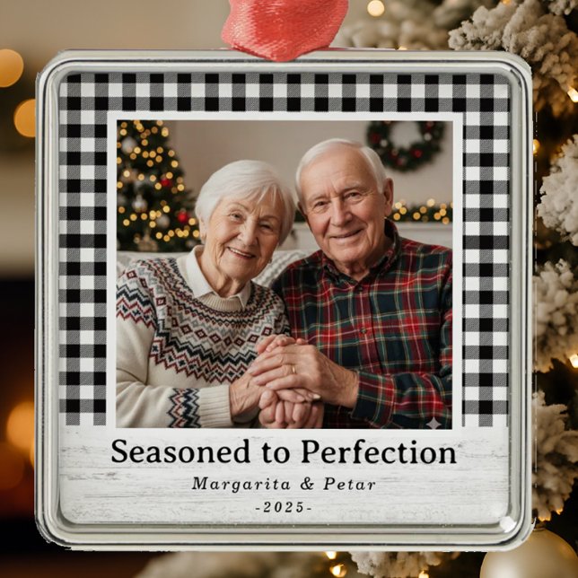 Adorno Metálico Temporada de cariño - foto de los abuelos (Cozy gingham frame, rustic charm — “Seasoned to Perfection” holiday photo ornament design.)