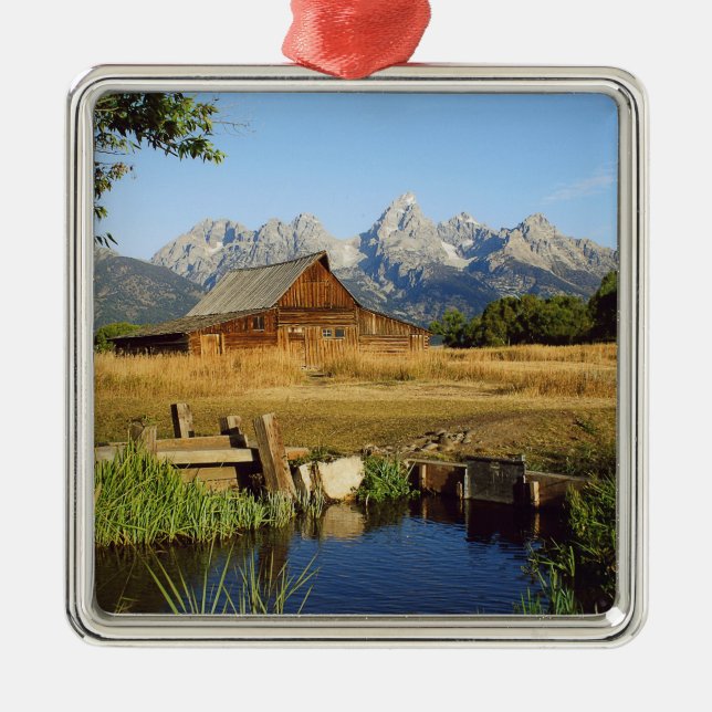 Adorno Metálico Thomas A. Moulton Barn (Frente)