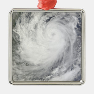 Adorno Metálico Tormenta tropical Ketsana