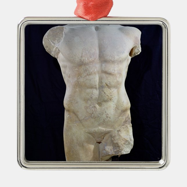 Adorno Metálico Torso masculino de Miletus, c.480 A.C. (Frente)