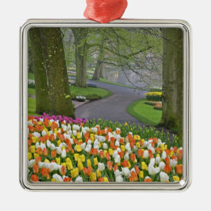 Adorno Metálico Tulipanes y carretera, Jardines Keukenhof, Lisse,