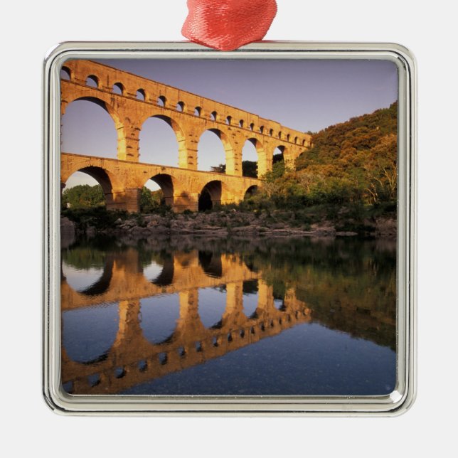 Adorno Metálico UE, Francia, Provenza, Gard, Pont du Gard.2 (Frente)