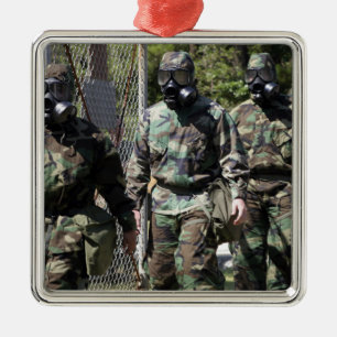 Adorno Metálico Un grupo de participantes solares del desafío