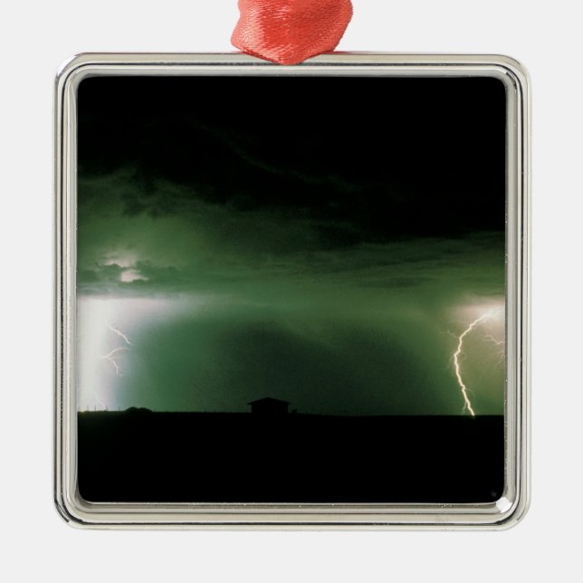 Adorno Metálico Un rayo. (Frente)