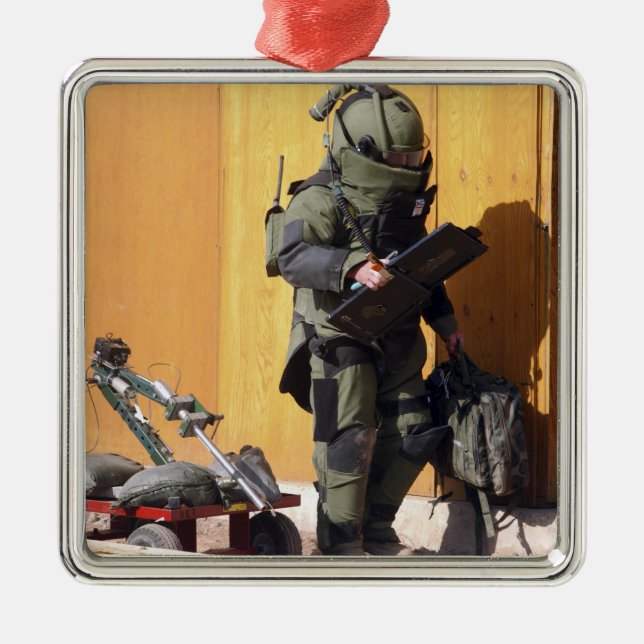 Adorno Metálico Un técnico (Frente)