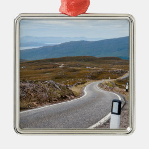 Adorno Metálico Una estrecha carretera de una sola vía - Escocia