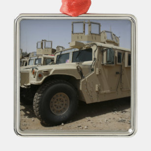 Adorno Metálico Una fila de humvees de los militares Polic del