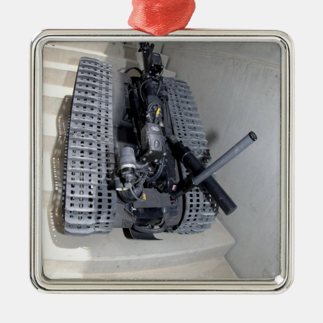 Adorno Metálico Una unidad robot Talon 3B escalando un vuelo de st (Frente)