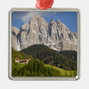 Adorno Metálico Val di Funes, Villnosstal, Dolomitas, Italia