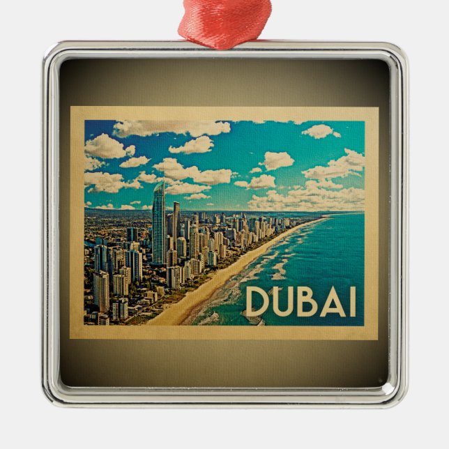 Adorno Metálico Viaje de época de Ornament de Dubai (Frente)