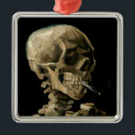Adorno Metálico Vincent van Gogh - Calavera con cigarrillo en llam<br><div class="desc">Cabeza de un Skeleton con un cigarrillo en llamas / Calavera con cigarrillo en llamas / Crane de squelette fumant une cigarrillo - Vincent van Gogh,  1885</div>