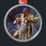 Adorno Metálico Vintage Romantic Couple Anthony y Cleopatra Kiss<br><div class="desc">Clásico Anthony Vintage y Cleopatra Kissing y in Love Los amantes clásicos Anthony y Cleopatra son quizás la pareja más famosa del mundo enamorada. Esta hermosa imagen de los amantes de Anthony y Cleopatra fue creada en 1902 por el famoso ilustrador J.C. Leyendecker. Los dos amantes están entrelazados, ella está...</div>