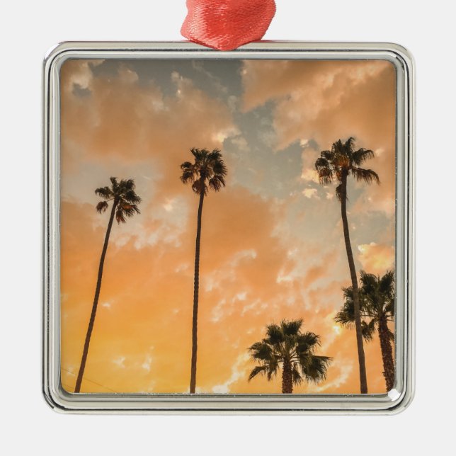 Adorno Metálico Vista ascendente de palmas (Frente)