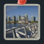 Adorno Metálico World of Science, Vancouver, Columbia Británica, 2<br><div class="desc">DERECHOS RESERVADOS Paul Thompson / DanitaDelimont.com| CN02 PTH0015.jpg| Mundo de la Ciencia,  Vancouver,  Columbia Británica,  Canadá</div>