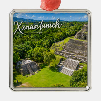 Adorno Metálico Xunantunich sitio arqueológico maya de Belice