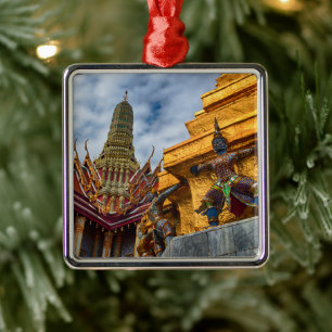 Adorno Metálico Yaksha en Wat Phra Kaeo