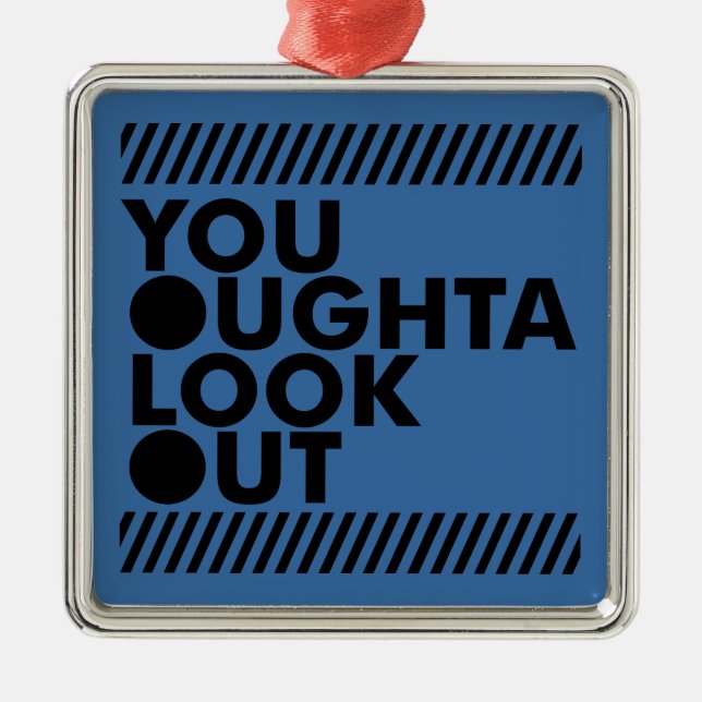 Adorno Metálico YOLO con la precaución (Frente)