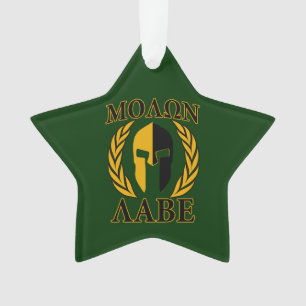 Adorno Molon deja a los cantantes espartanos en verde