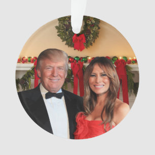 Adorno Navidad de un triunfo: Donald y Melania