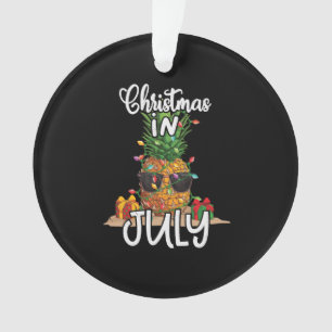 Adorno Navidades de piña en julio en Tropical