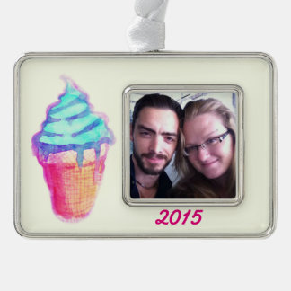 Adorno Navideño Cono de helado Drippy fresco enrrollado en