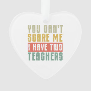 Adorno No puedes asustarme Tengo dos profesores