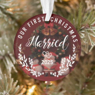 Adorno Nuestra primera Navidad casada - Año Personalizado