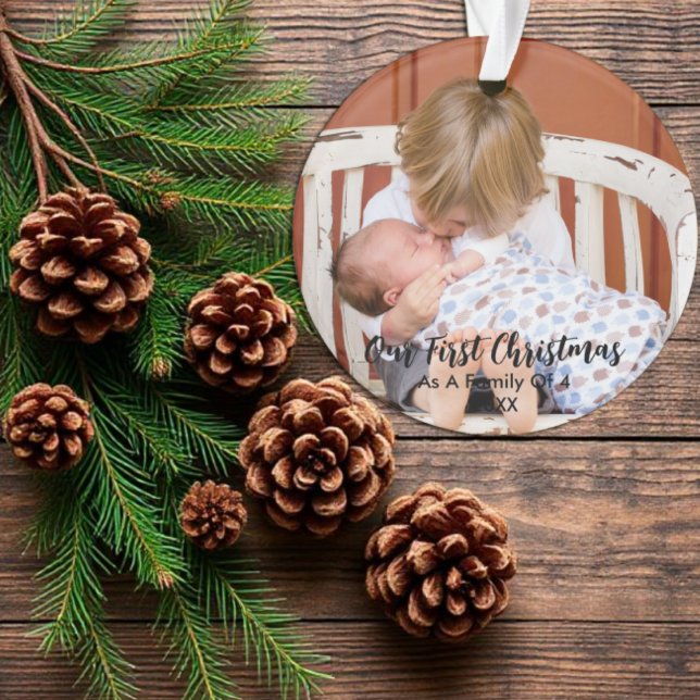 Adorno Nuestra Primera Navidad Como Familia De 4 (Subido por el creador)