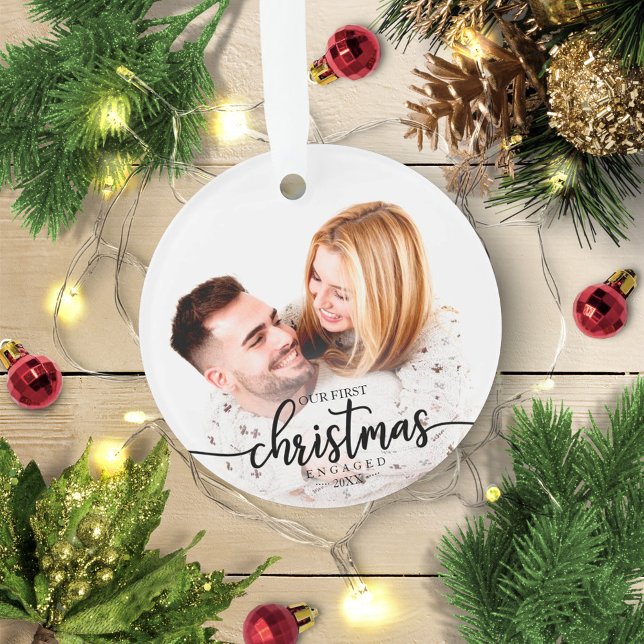 Adorno Nuestra primera navidad involucró simple y elegant (Subido por el creador)