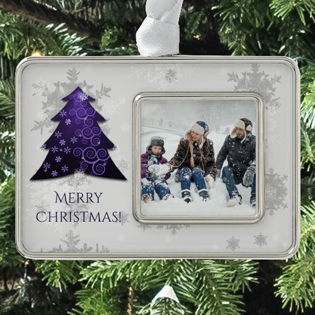 Adorno Ornamento de árbol de Navidad morado festivo (Purple Festive Christmas Tree Framed Ornament)