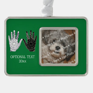 Adorno Ornamento de manos de amistad en blanco y negro