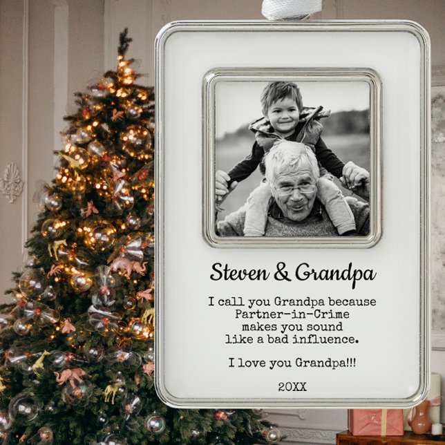 Adorno Ornamento enmarcado de regalo del Personalizado de (Custom Christmas Tree Ornament with Custom Photo for Grandpa. )