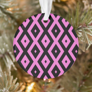 Adorno Patrón de diamante rosa y negro