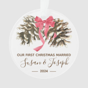 Adorno Pinecones con ceño, primera Navidad casada