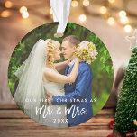 Adorno Primer Sr. Navidad & Mrs Photo Brush Script<br><div class="desc">Pincel moderno guión de nuestra primera Navidad como Sr. Ornamento fotográfico de la Sra. Boda - Fotos frontal y posterior</div>