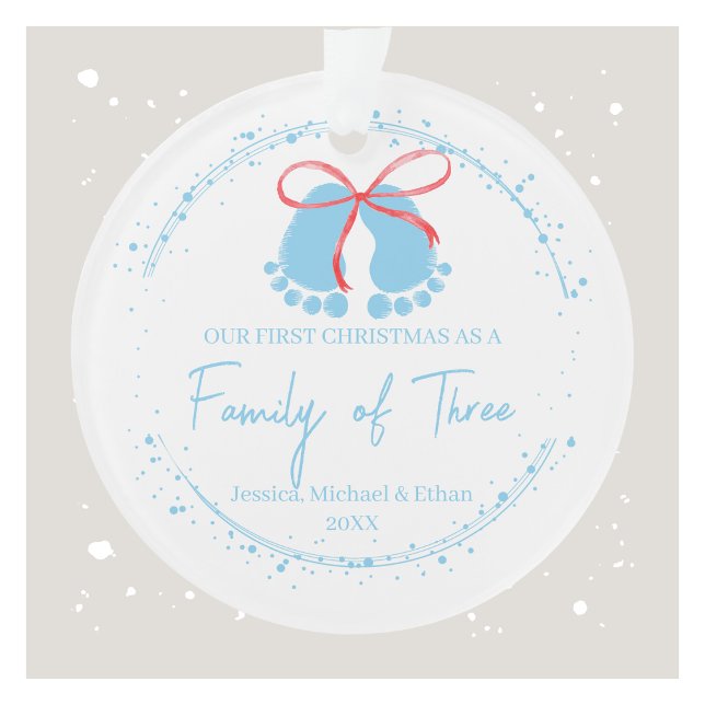 Adorno Primera Navidad como una familia de tres personas  (First Christmas as a Family of Three Personalized Ornament)