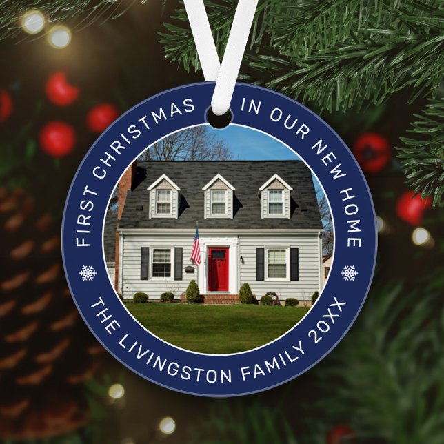 Adorno Primera Navidad en nuestra nueva foto de un Person (Subido por el creador)