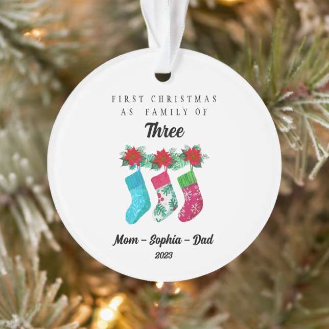 Adorno Primera Navidad personalizada como familia de tres (Árbol)