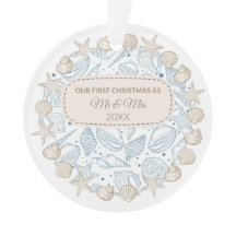 Primeras Navidades costeras navideñas decoran cast