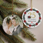 Adorno Regalos de Navidades en el 25° Aniversario del Bod<br><div class="desc">Ornamento de los Navidades del 25° Aniversario del Boda</div>