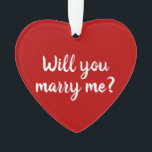 Adorno ¿Se casará conmigo con la propuesta de escritura p<br><div class="desc">¿Se casará conmigo con el nombre del guión personalizado rojo y blanco Navidades corazón Ornament. Elegante adorable falso oro y adorno rojo crimson. Compromiso de Navidades románticos,  propuesta matrimonial. Ornamento de doble cara. Excelente para Navidades o propuestas de matrimonio El día de San Valentín.</div>