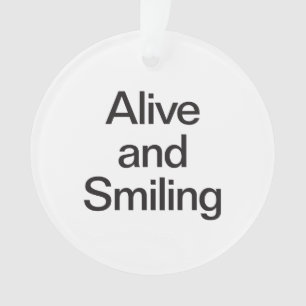 Adorno vivo y sonriente