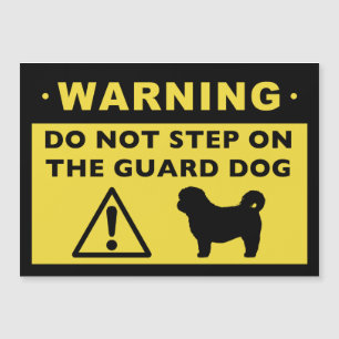 Advertencia chistosa del perro guardián de Shih